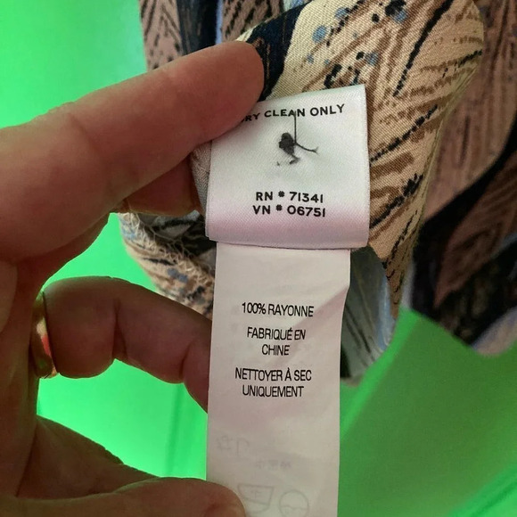 LL Bean Rayon Sleeveless Dress Abstract Leaf Pattern Fabric Tie at Neck, Size 10 - Picture 8 of 8